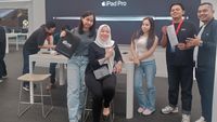 Senyum Apple Fanboy Pesan iPhone 16 yang Lama Dinanti-nanti