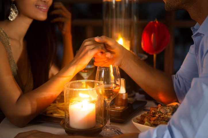 Pria Ini Dijebak Makan Rp 3,5 Juta Bareng Wanita dari Aplikasi Kencan