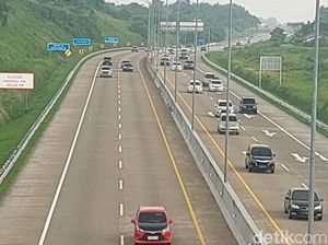 Tol Kendal Siang Ini Ramai Lancar, Waspada Rest Area Penuh di Jam Buka Puasa Tol Kendal Siang Ini Ramai Lancar, Waspada Rest Area Penuh di Jam Buka Puasa
