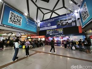 Perjuangan Berburu Tiket KA demi Melepas Rindu dengan Kampung Halaman