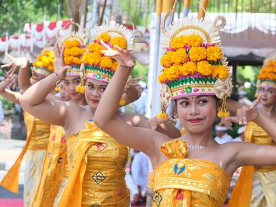 Ribuan Umat Hindu Ikuti Upacara Tawur Agung Kesanga di Candi Prambanan