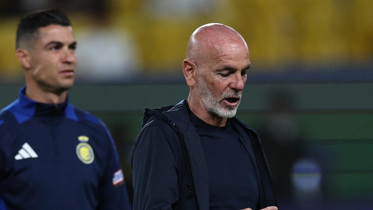 Cristiano Ronaldo dan Stefano Pioli di Al Nassr. (Foto: REUTERS/Hamad I Mohammed)