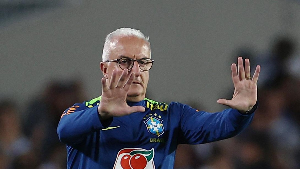 Dorival Junior dipecat dari posisinya sebagai pelatih Timnas Brasil (REUTERS/Agustin Marcarian)