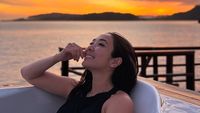 Potret Cantik Gisella Anastasia di Raja Ampat