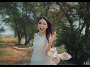 Hitadewi Abhassara Debut dengan Caramu, Lagu untuk Para Pemimpi Hitadewi Abhassara Debut dengan Caramu, Lagu untuk Para Pemimpi
