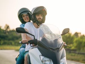 7 Tips Skincare untuk yang Mudik Naik Motor Agar Wajah Cerah Saat Lebaran 7 Tips Skincare untuk yang Mudik Naik Motor Agar Wajah Cerah Saat Lebaran