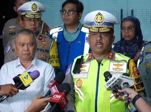 Menhub Apresiasi Langkah Kakorlantas Terapkan One Way Lokal Bertahap Menhub Apresiasi Langkah Kakorlantas Terapkan One Way Lokal Bertahap