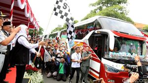 Khofifah Berangkatkan Ribuan Peserta Mudik Gratis