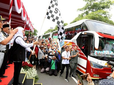 Khofifah Berangkatkan Ribuan Peserta Mudik Gratis
