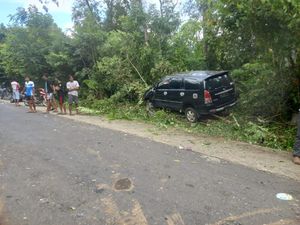 Innova Tabrak Motor di OKU, 2 Orang Tewas-1 Luka