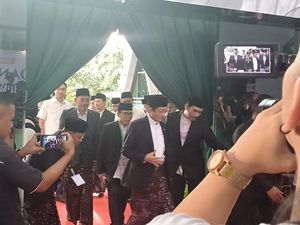 Menag Tiba di Kemenag untuk Pimpin Sidang Isbat Penetapan Lebaran 2025