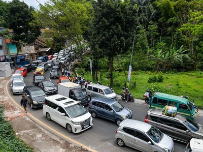 Potret Situasi Lalu Lintas Arus Mudik H-2 Lebaran di Nagreg