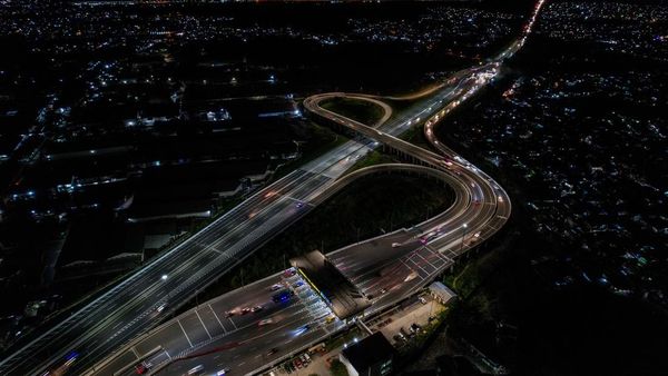 Potret Udara Gemerlap Tol Simpang Susun Cileunyi