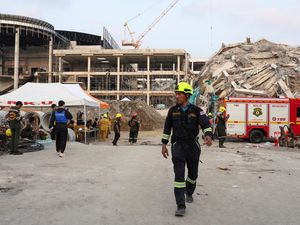 Singapura Kucurkan Paket Bantuan Rp 1,8 M buat Korban Gempa Myanmar & Thailand Singapura Kucurkan Paket Bantuan Rp 1,8 M buat Korban Gempa Myanmar & Thailand