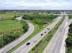 Lonjakan Arus Mudik di Tol Jomo Sehari 55.000 Mobil Melintas