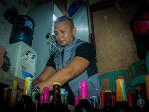 Wawalkot Bogor Razia Warung Kelontong Jual Miras, 507 Botol Disita Wawalkot Bogor Razia Warung Kelontong Jual Miras, 507 Botol Disita