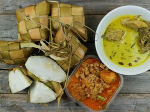 Sejarah Ketupat Menjadi Makanan Khas Lebaran, Sudah Ada sejak Abad ke-15 Sejarah Ketupat Menjadi Makanan Khas Lebaran, Sudah Ada sejak Abad ke-15
