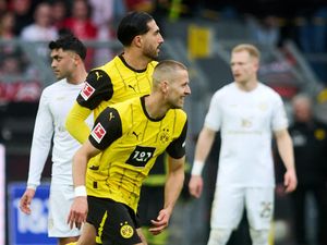 Borussia Dortmund Vs Mainz 05: Die Borussen Menang 3-1 Borussia Dortmund Vs Mainz 05: Die Borussen Menang 3-1