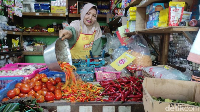 Harga cabe rawit naik di Pasar Sidoarjo Harga cabe rawit naik di Pasar Sidoarjo