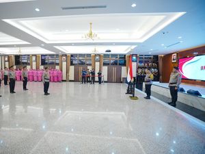 Kapolri Naikkan Pangkat 38 Pati, Makhruzi Rafiman-Lotharia Latif Jadi Komjen