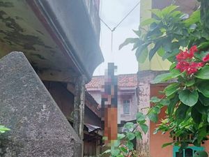 Pedagang Mi Ayam di OKI Ditemukan Tewas Gantung Diri Samping Rumah Pedagang Mi Ayam di OKI Ditemukan Tewas Gantung Diri Samping Rumah