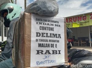 Deretan Foto Curhat Kocak Pemudik Pantura yang Bikin Senyam-senyum Deretan Foto Curhat Kocak Pemudik Pantura yang Bikin Senyam-senyum