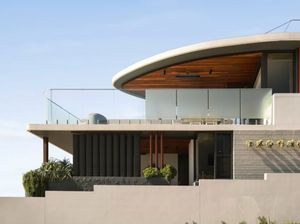 Unik! Ada Rumah Perahu Pemandangan Laut Bikin Nuansa Pantai Indoor Unik! Ada Rumah Perahu Pemandangan Laut Bikin Nuansa Pantai Indoor