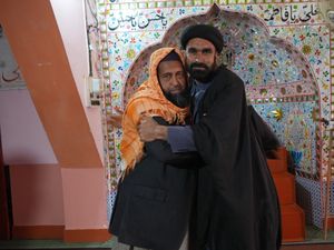 Saat Kelompok Sunni-Syiah Berbagi Masjid dan Memupuk Kerukunan di Pakistan