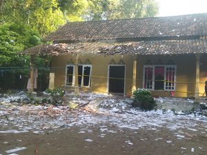 4 Remaja di Blitar Kena Ledakan Mercon, 1 Korban Alami Putus Jari Tangan 4 Remaja di Blitar Kena Ledakan Mercon, 1 Korban Alami Putus Jari Tangan