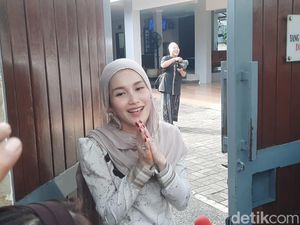 Menu Wajib di Keluarga Ayu Ting Ting saat Lebaran Menu Wajib di Keluarga Ayu Ting Ting saat Lebaran