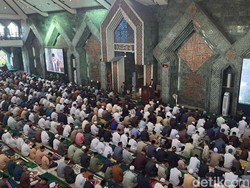 Khotbah Idul Fitri di Masjid Al Markaz Makassar, Puasa Bersihkan Jiwa-Fisik
