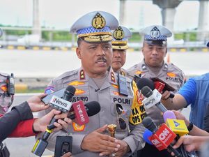 Kakorlantas Ungkap Kondisi Lalin Tol Trans Jawa Terkendali pada Arus Balik Kakorlantas Ungkap Kondisi Lalin Tol Trans Jawa Terkendali pada Arus Balik