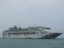 Perdana! Bisa Salat Id di Atas Kapal Pesiar Star Voyager