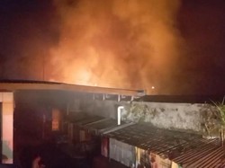 Api Lalap Pasar Cigasong Majalengka, 10 Kios Hangus Terbakar