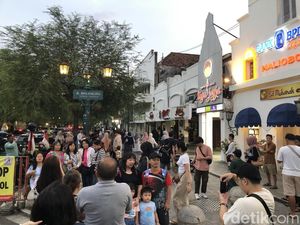 Maaf, Besok Malioboro Tutup Maaf, Besok Malioboro Tutup