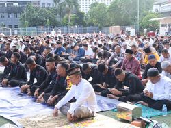 Wakapolda Metro Beri Pesan soal Persaudaraan Saat Salat Id Bersama Jajaran