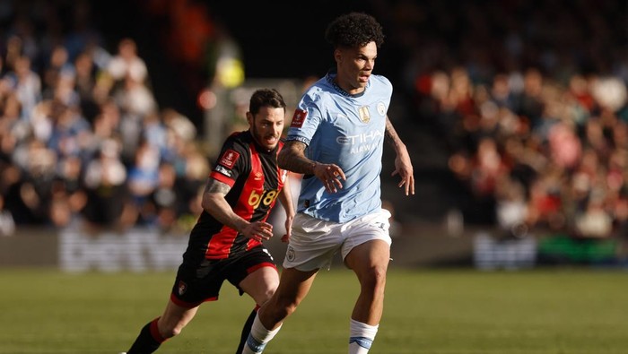 Soccer Football - FA Cup - Quarter Final - AFC Bournemouth v Manchester City - Vitality Stadium, Bournemouth, Britain - March 30, 2025 Manchester Citys Nico OReilly in action Action Images via Reuters/Andrew Couldridge
