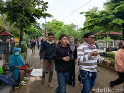 TPU Islam Panaikang Makassar Dipadati Peziarah di Hari Raya Idul Fitri