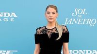 Foto Terbaru Meghan Trainor di Karpet Merah, Makin Langsing Curi Atensi