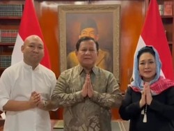 Diapit Titiek dan Didit, Prabowo Ucapkan Selamat Idulfitri