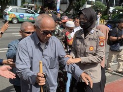 Rombongan Tunanetra Datangi Open House Istana, Doakan Prabowo Sehat-Sukses