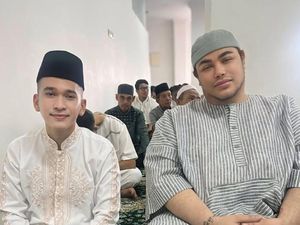 Ruben Onsu Nyaris Ditinggal Ivan Gunawan saat Salat Idulfitri Ruben Onsu Nyaris Ditinggal Ivan Gunawan saat Salat Idulfitri