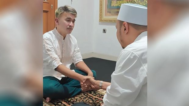 Ruben Onsu Umumkan Mualaf