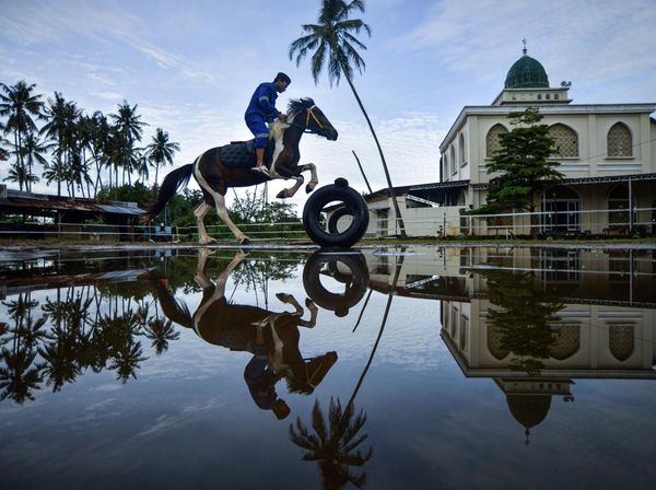 Santri Penunggang Kuda dari Kanzul Ulum Padang
