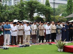 Momen Hangat WNI di Bangkok Rayakan Lebaran Usai Gempa Dahsyat Mengguncang