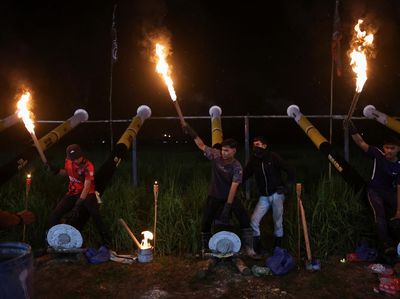 Tradisi Tembak Meriam Malaysia Meriahkan Perayaan Idul Fitri