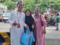 Ragam Cerita Warga di Istana: Senang Disalami Prabowo-Kecewa Gagal Bertemu