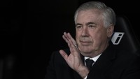 Allenatore kondang Carlo Ancelotti kabarnya juga dibidik oleh AC Milan. Tapi Don Carlo saat ini masih melatih klub Spanyol Real Madrid dan diprediksi belum ingin angkat kaki. Foto: NurPhoto via Getty Images/NurPhoto