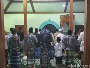 Umat Islam Aliran Aboge Magetan Baru Salat Id Hari Ini Umat Islam Aliran Aboge Magetan Baru Salat Id Hari Ini