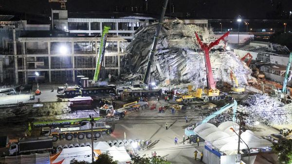 Evakuasi Bangunan Gedung yang Runtuh Akibat Gempa di Thailand